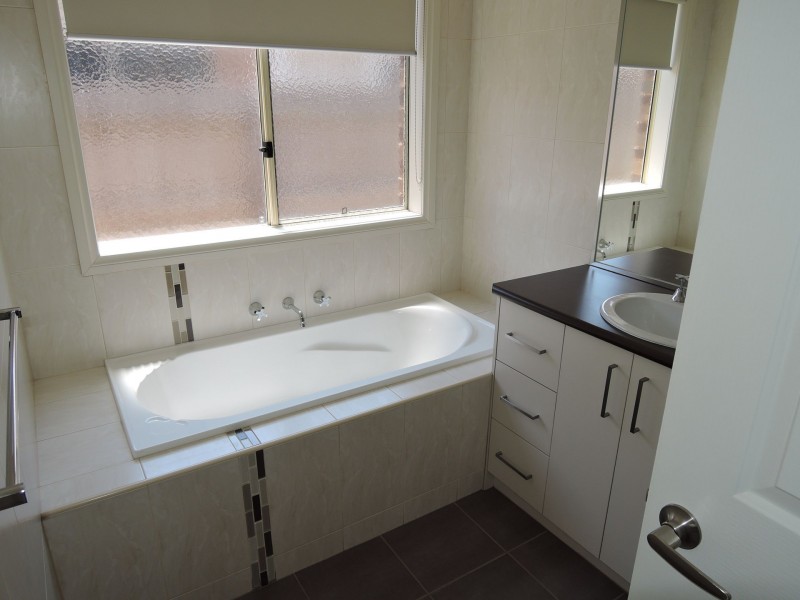 2/5 Vassar Court, Truganina VIC 3029