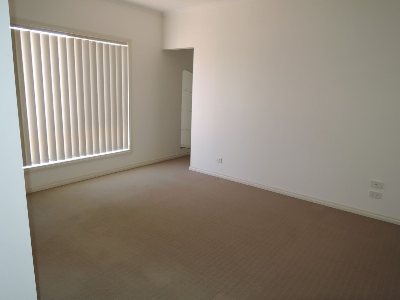 2/5 Vassar Court, Truganina VIC 3029