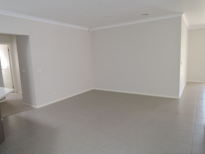 5 Zizina Avenue, Tarneit VIC 3029