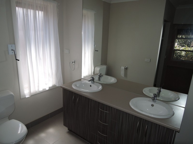 5 Zizina Avenue, Tarneit VIC 3029