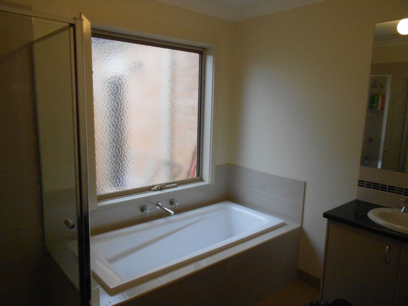 47 Morgan Crescent, Werribee VIC 3030