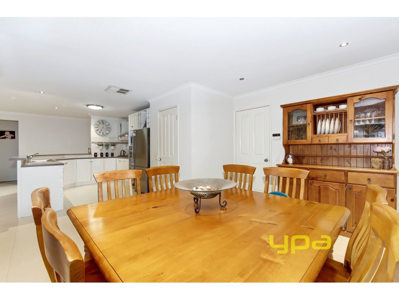 8 Waratah Place, Werribee VIC 3030