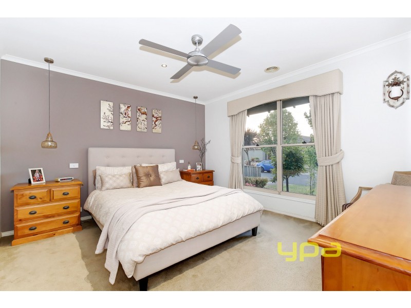 8 Waratah Place, Werribee VIC 3030