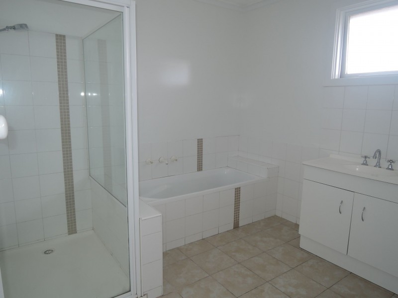 48 Wiltonvale Avenue, Hoppers Crossing VIC 3029