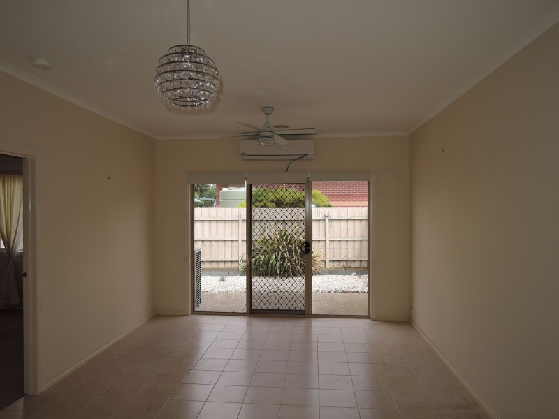 2/20 Anglia Court, Werribee VIC 3030