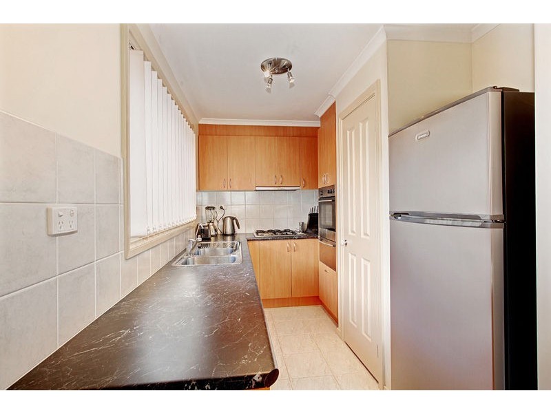 2/94 Rosella Avenue, Werribee VIC 3030