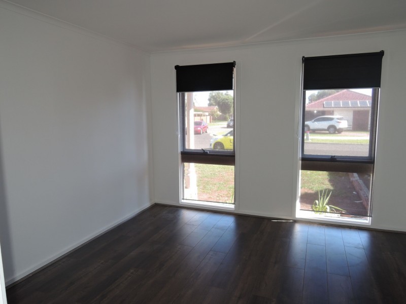 22 Durham Crescent, Hoppers Crossing VIC 3029