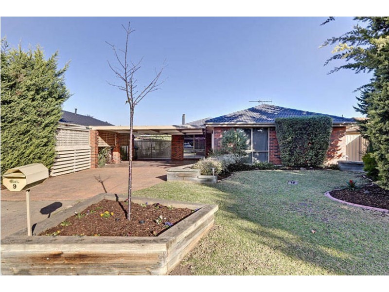9 Moss Close, Hoppers Crossing VIC 3029