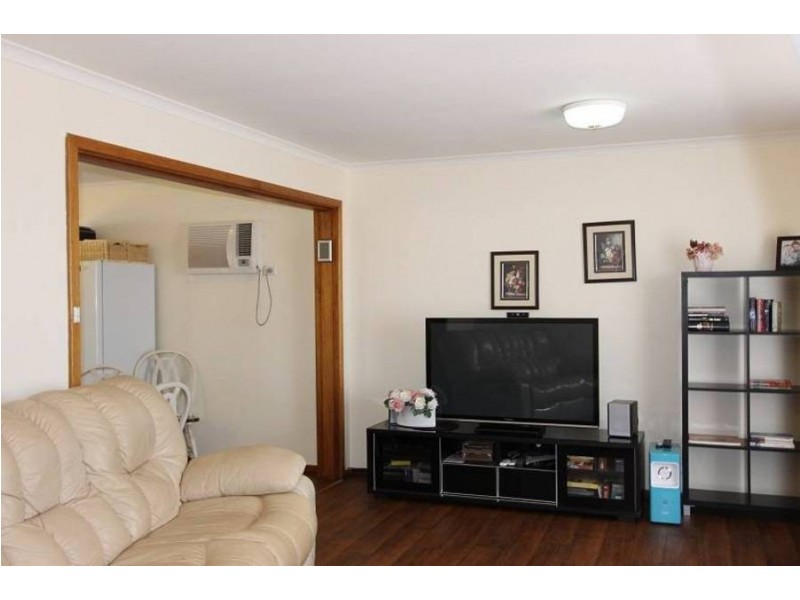 103 Shaw Street, Coolgardie WA 6429