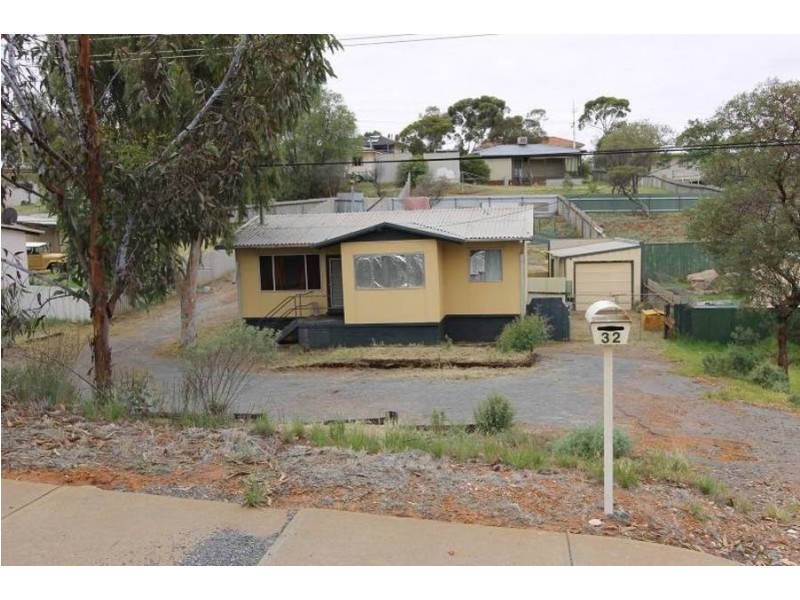32 Serpentine Road, Kambalda East WA 6442