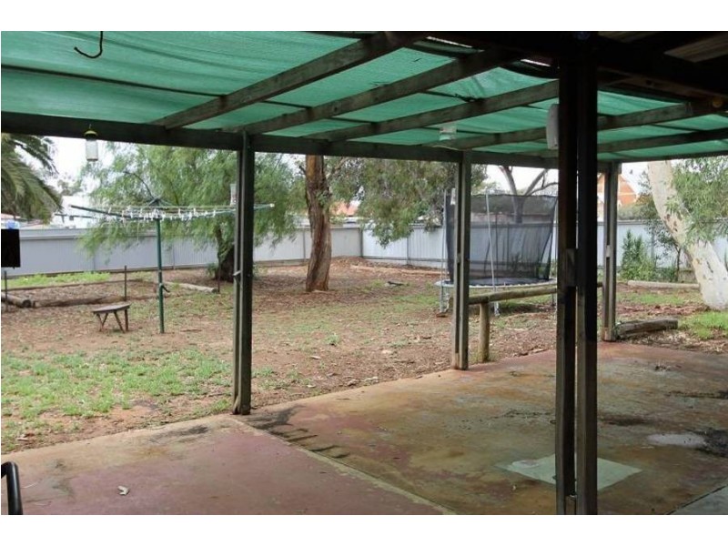 80 Sylvester Street, Coolgardie WA 6429