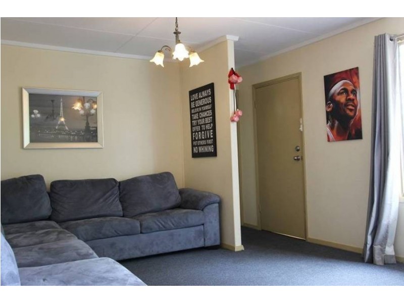 80 Sylvester Street, Coolgardie WA 6429