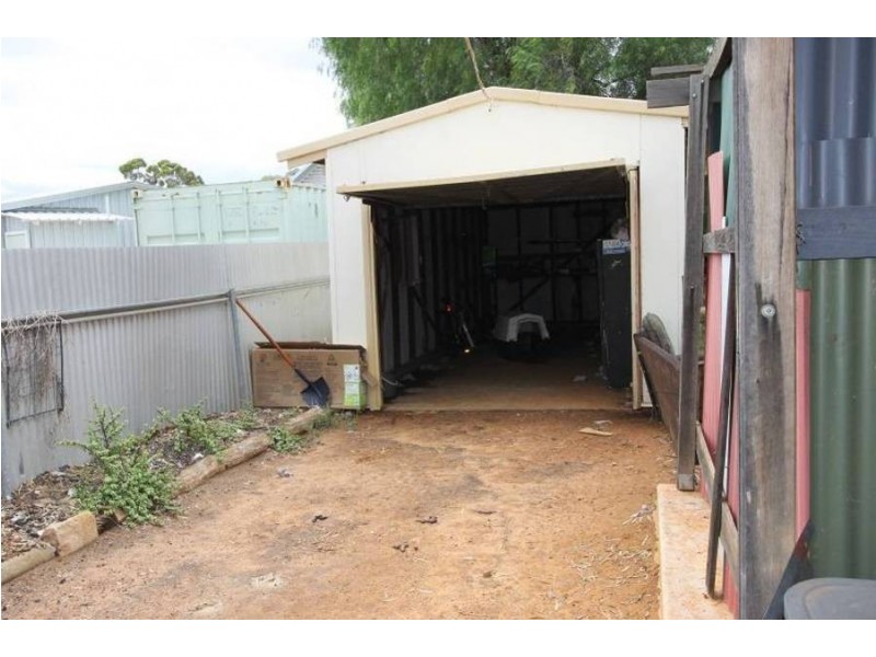 80 Sylvester Street, Coolgardie WA 6429