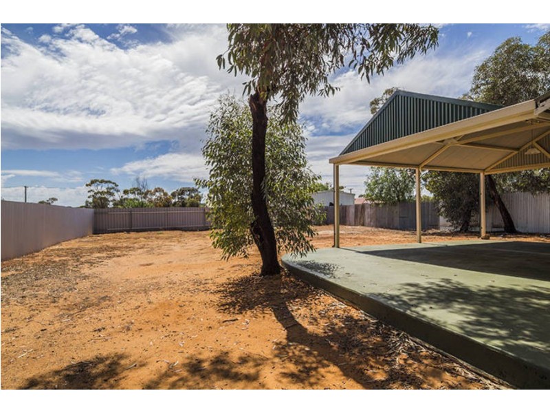 80 Shaw Street, Coolgardie WA 6429