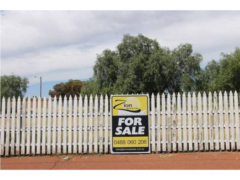 35  Bayley Street, Coolgardie WA 6429