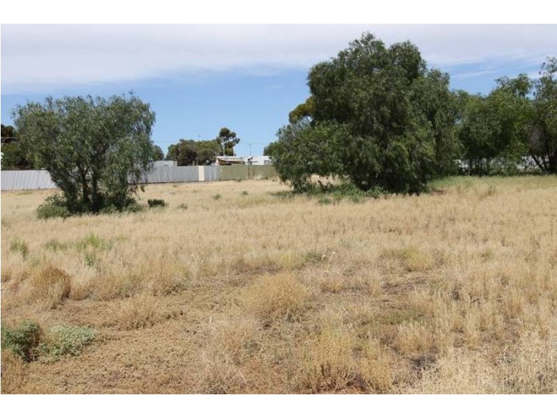 35  Bayley Street, Coolgardie WA 6429