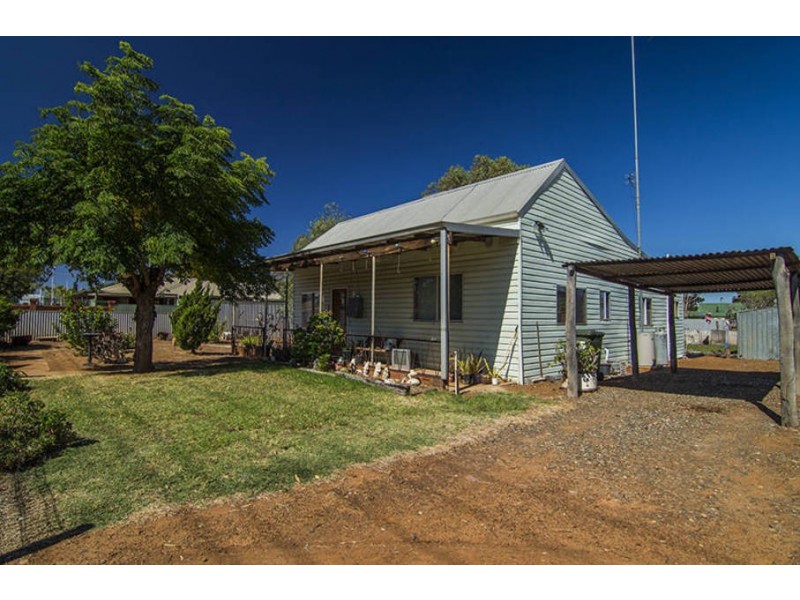99 Sylvester Street, Coolgardie WA 6429