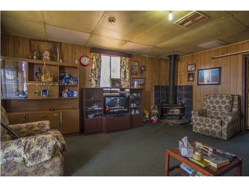 99 Sylvester Street, Coolgardie WA 6429