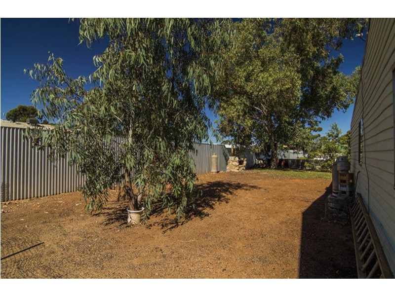99 Sylvester Street, Coolgardie WA 6429
