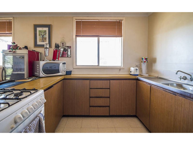 105  Shaw Street, Coolgardie WA 6429