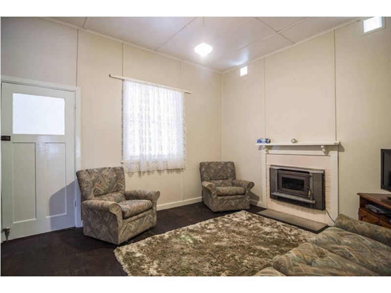 74 Shaw Street, Coolgardie WA 6429