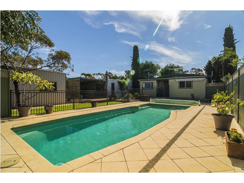 63 Shaw Street, Coolgardie WA 6429