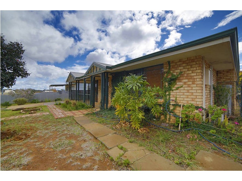 82 King Street, Coolgardie WA 6429