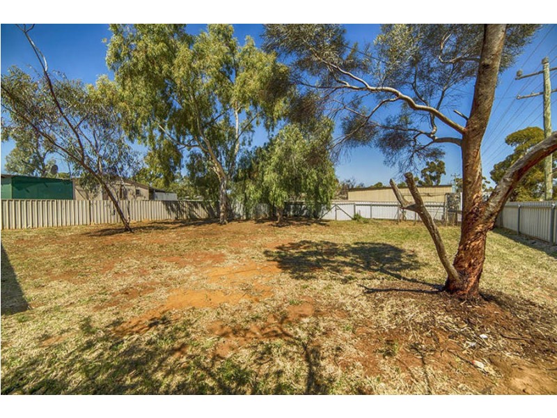73 King Street, Coolgardie WA 6429