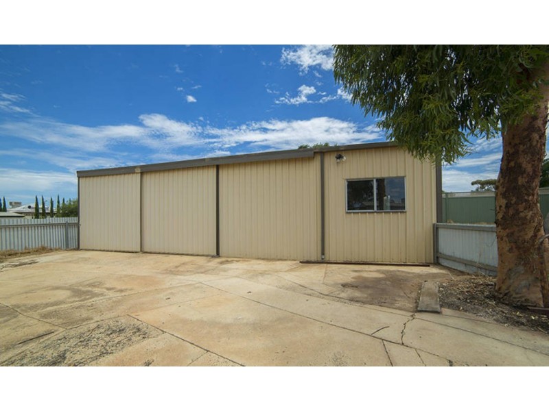 61 Shaw Street, Coolgardie WA 6429