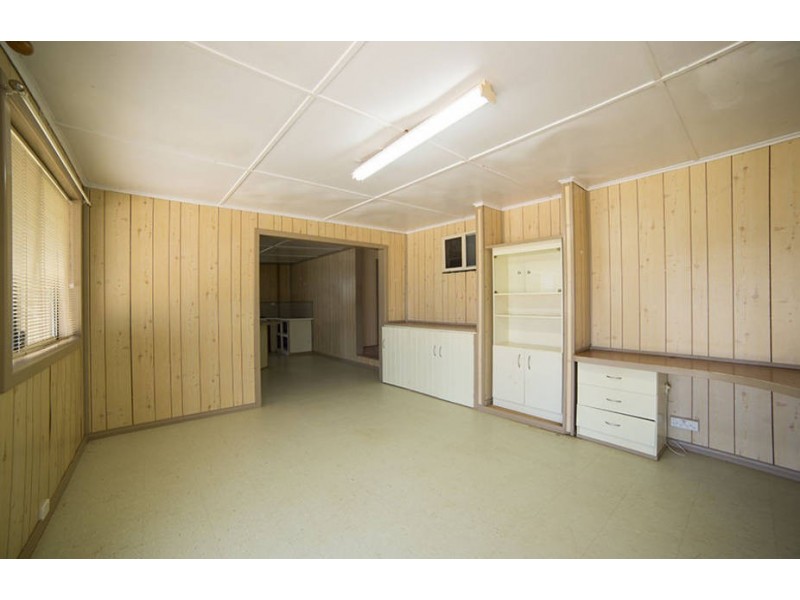 61 Shaw Street, Coolgardie WA 6429