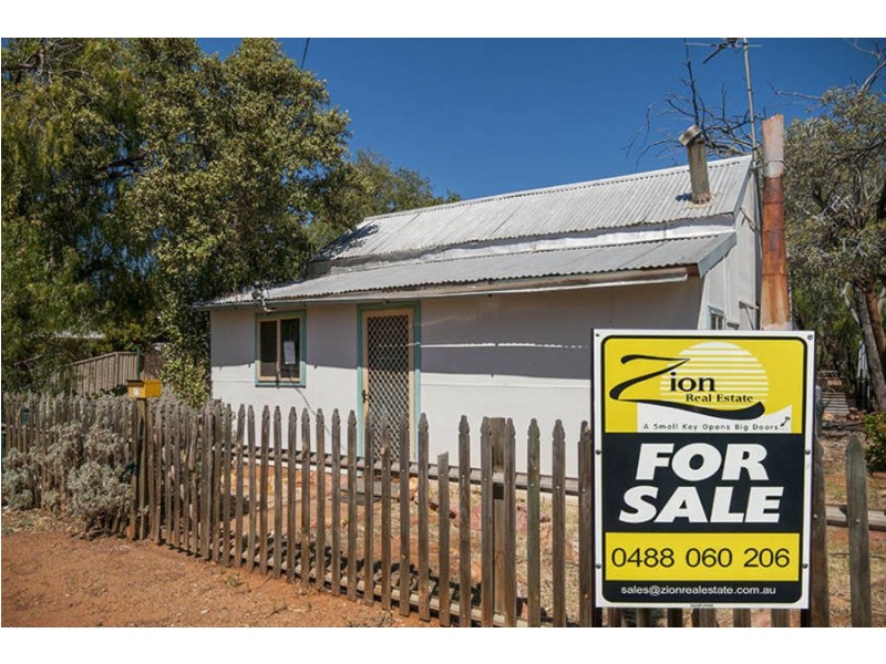 77 Shaw Street, Coolgardie WA 6429