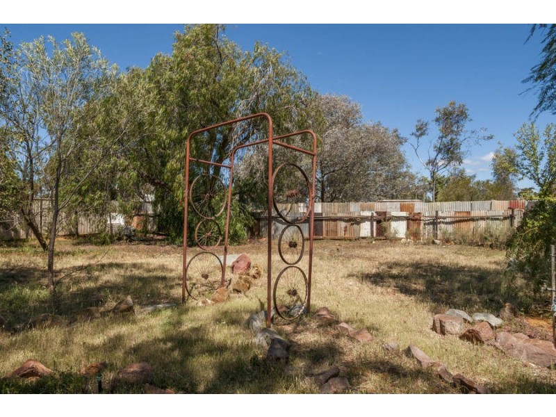 77 Shaw Street, Coolgardie WA 6429