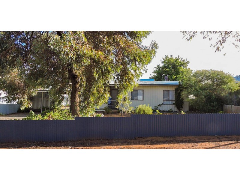84  Shaw Street, Coolgardie WA 6429