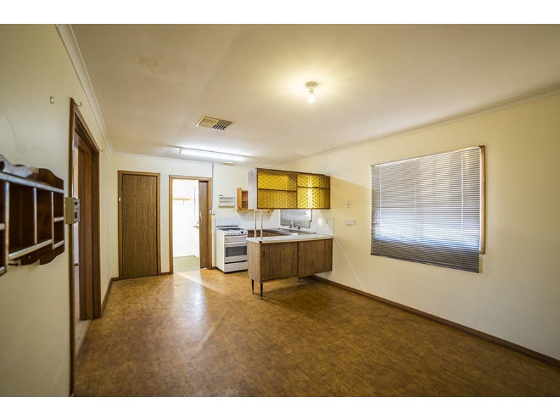 84  Shaw Street, Coolgardie WA 6429