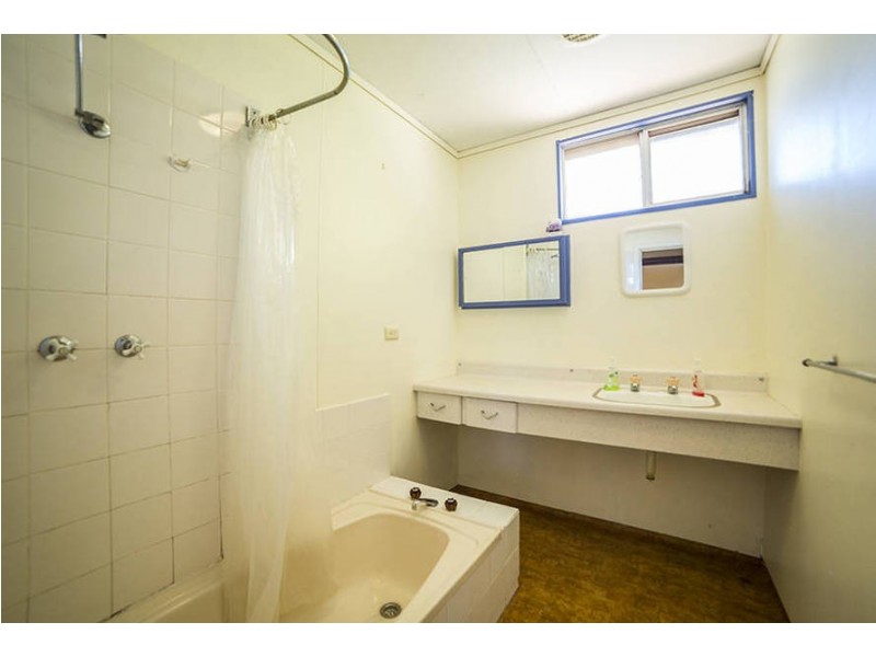 84  Shaw Street, Coolgardie WA 6429