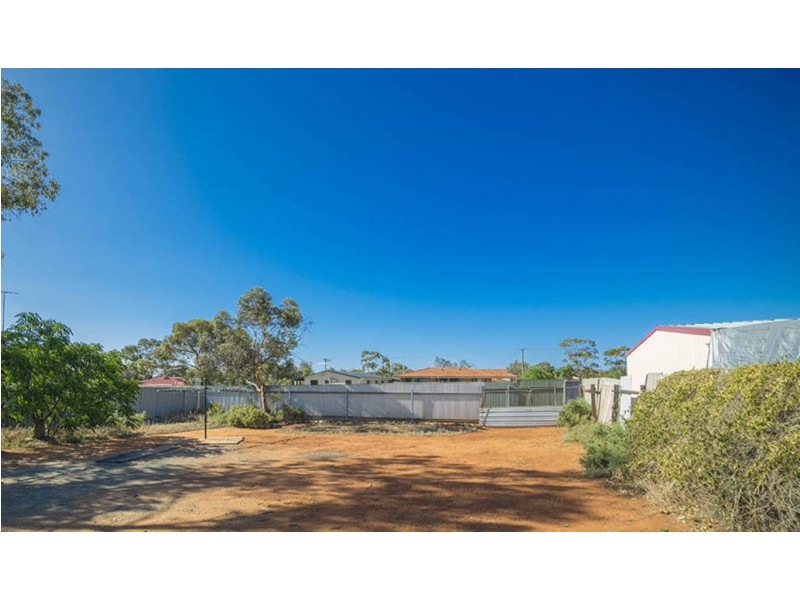 84  Shaw Street, Coolgardie WA 6429