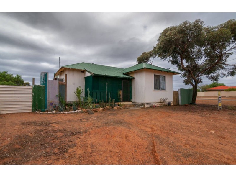 76 King Street, Coolgardie WA 6429