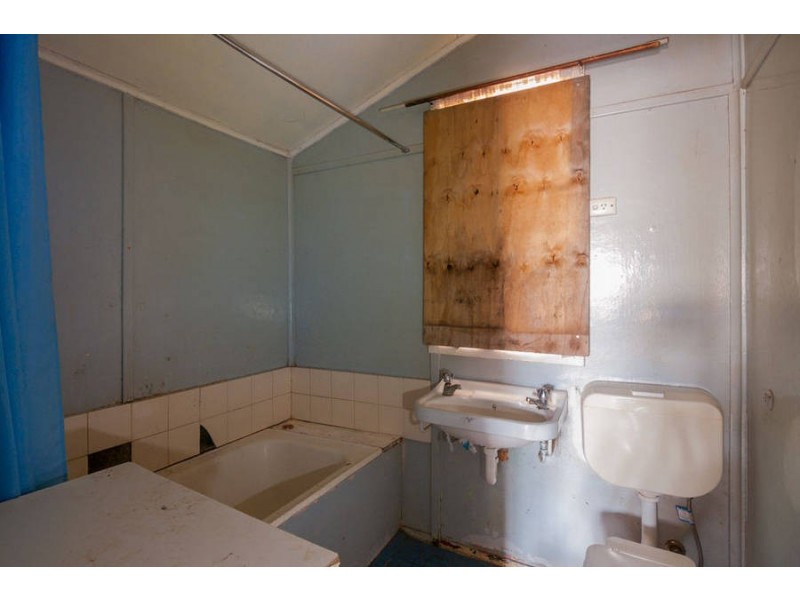 76 King Street, Coolgardie WA 6429