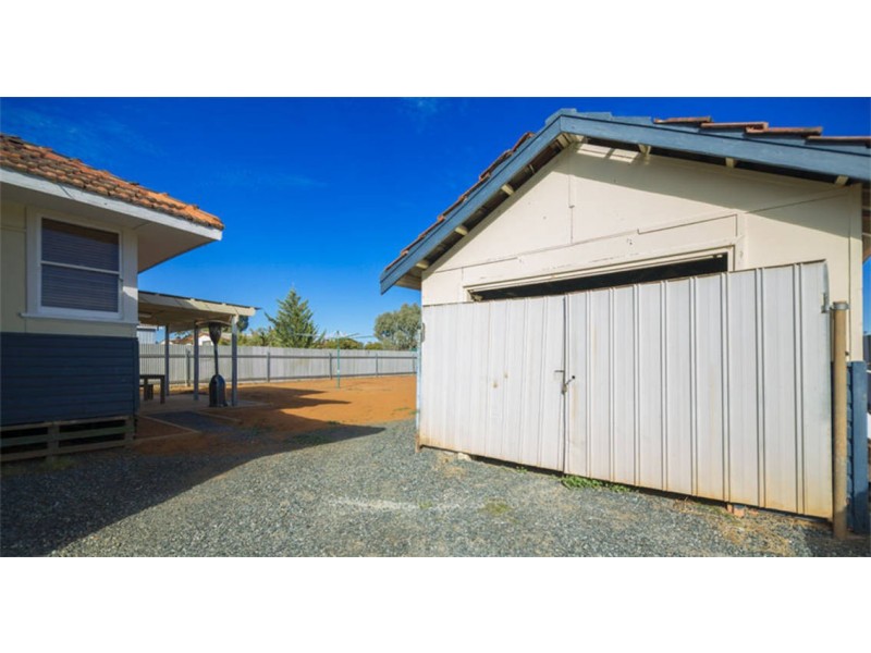 107 Shaw Street, Coolgardie WA 6429