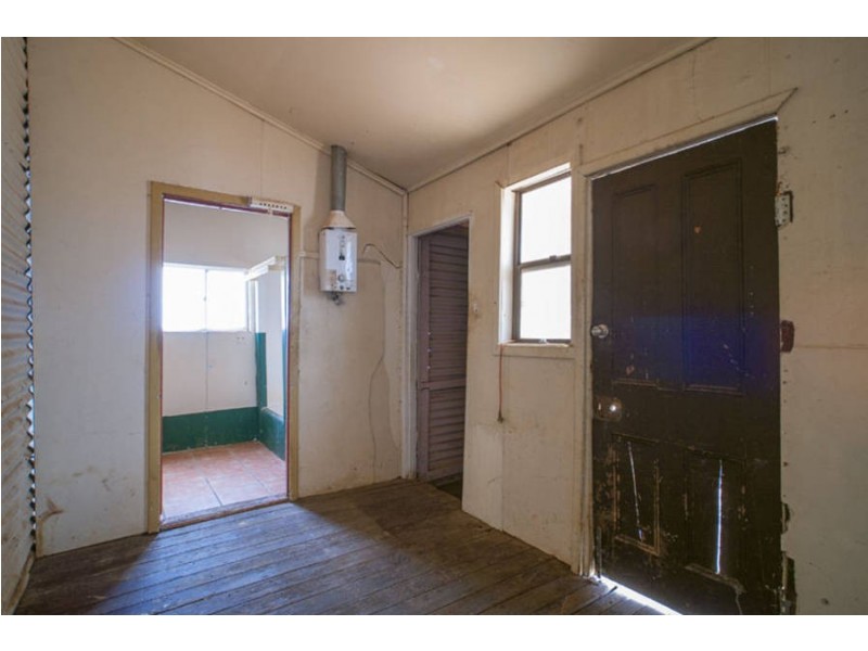 78 Shaw Street, Coolgardie WA 6429