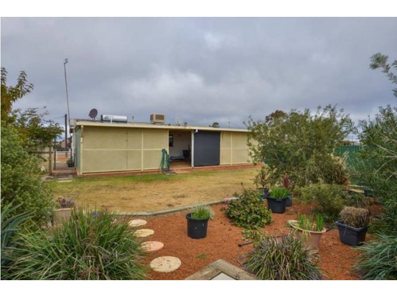 124 Sylvester Street, Coolgardie WA 6429