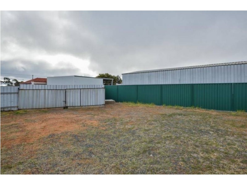 124 Sylvester Street, Coolgardie WA 6429