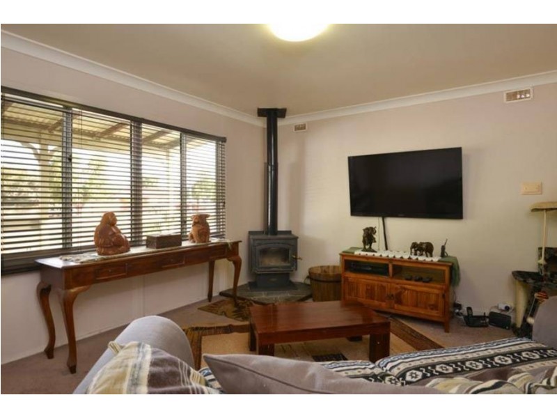 40 Sylvester Street, Coolgardie WA 6429