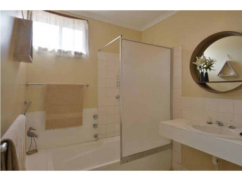 116 Sylvester Street, Coolgardie WA 6429