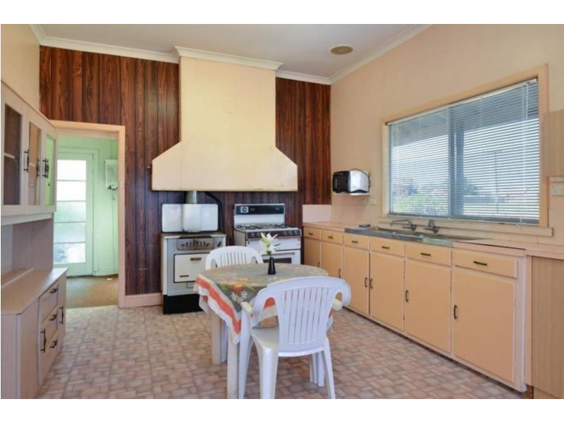 94  Shaw Street, Coolgardie WA 6429