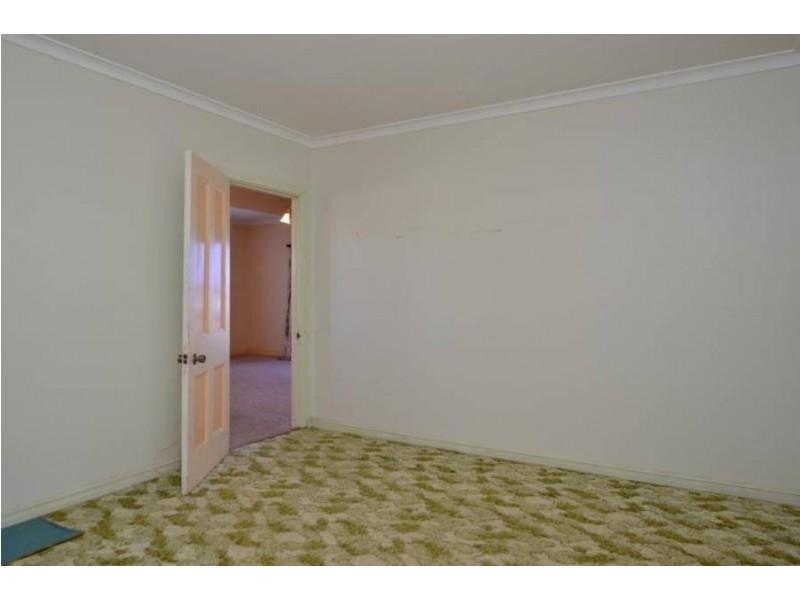 94  Shaw Street, Coolgardie WA 6429