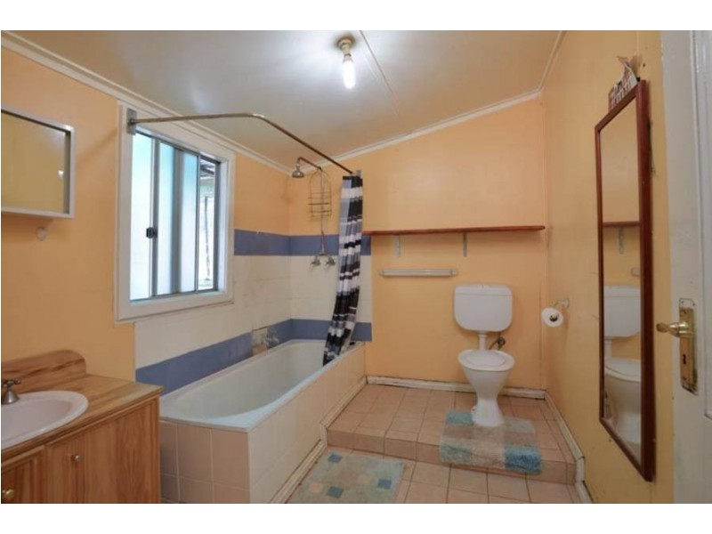 43 Sylvester Street, Coolgardie WA 6429