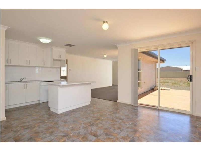 106 Forrest Street, Coolgardie WA 6429