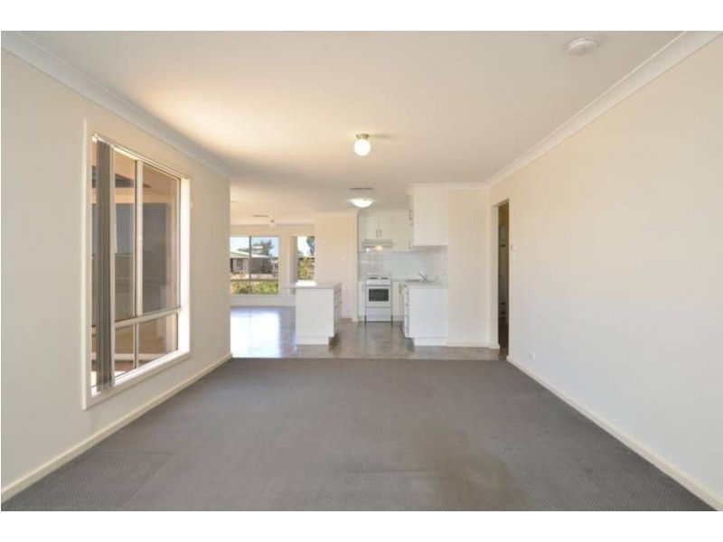 106 Forrest Street, Coolgardie WA 6429