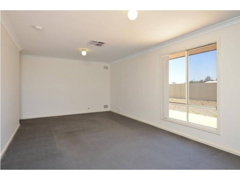 106 Forrest Street, Coolgardie WA 6429